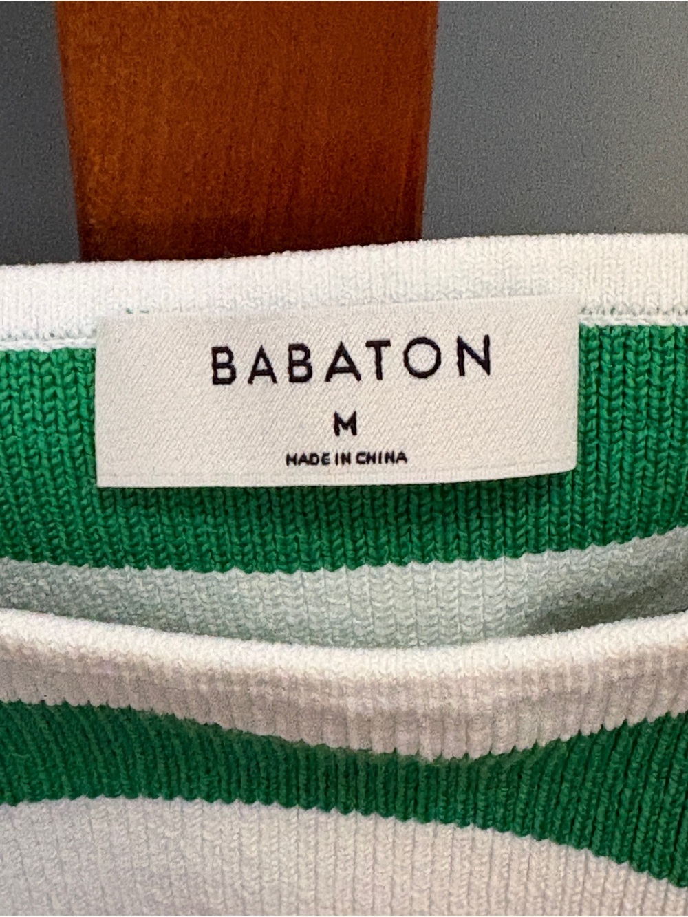 Babaton Aritzia Sculpt Knit Squareneck Cropped Striped Tank M - Picture 2 of 7
